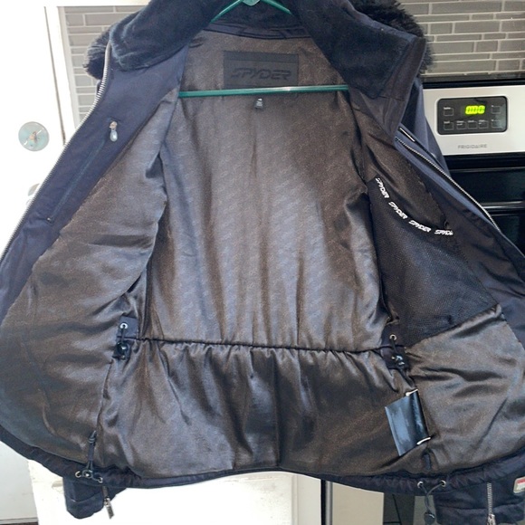 Spyder Heavy Classic Black Winter Coat With Removable Hood Size 4 - Picture 8 of 12